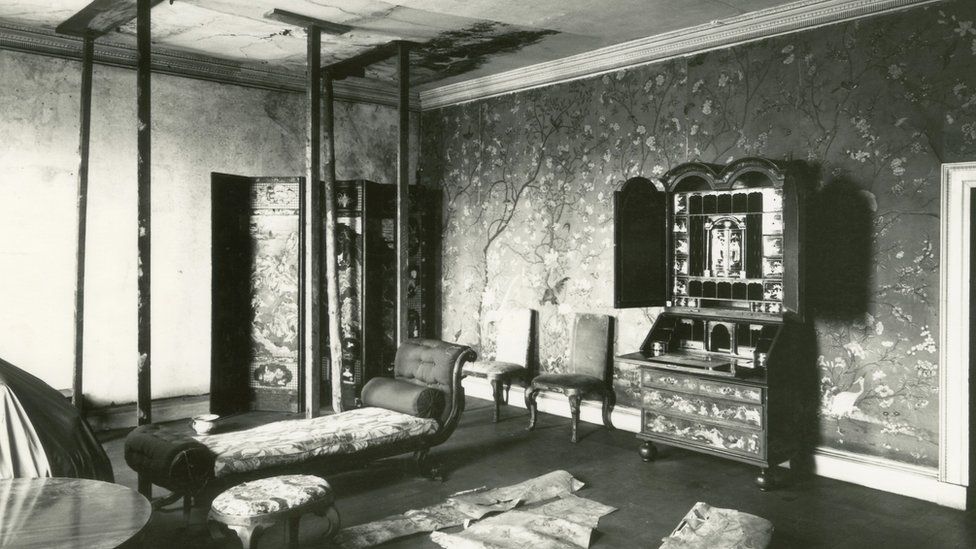 Erddig hall bedroom