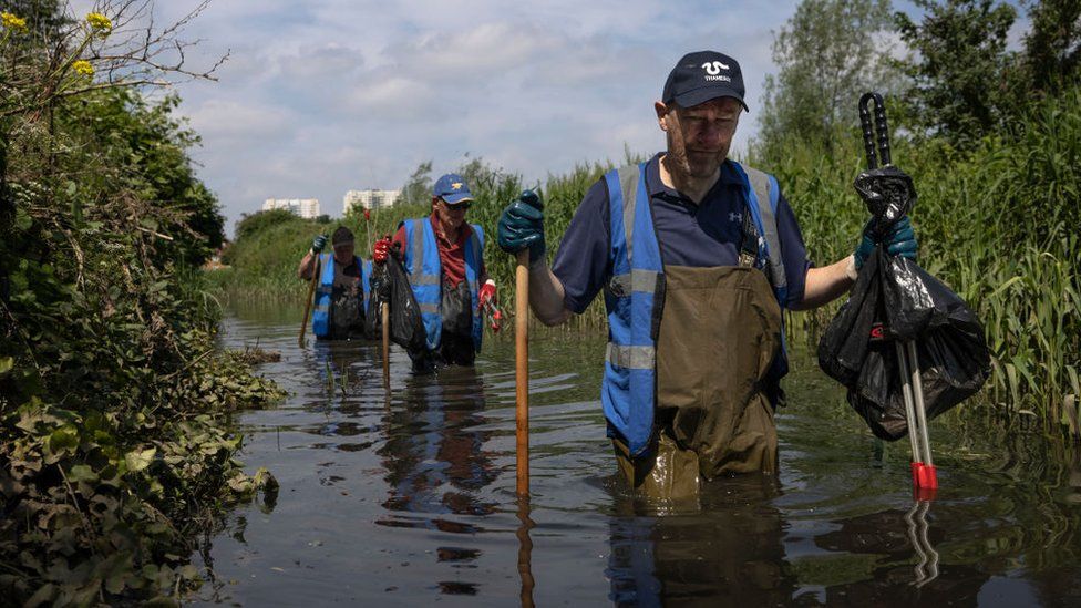 Volunteers who clean up rivers often report sewage dumps that water companies do not disclose