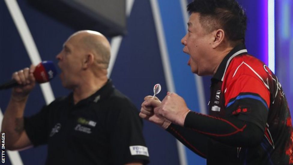 Artistic Pdc World Championship: Luke Humphries Beats Paul Lim But James Wade Eliminated Photo for Your Screen Artistic Pdc World Championship: Luke Humphries Beats Paul Lim But James Wade Eliminated Photo for Your Screen