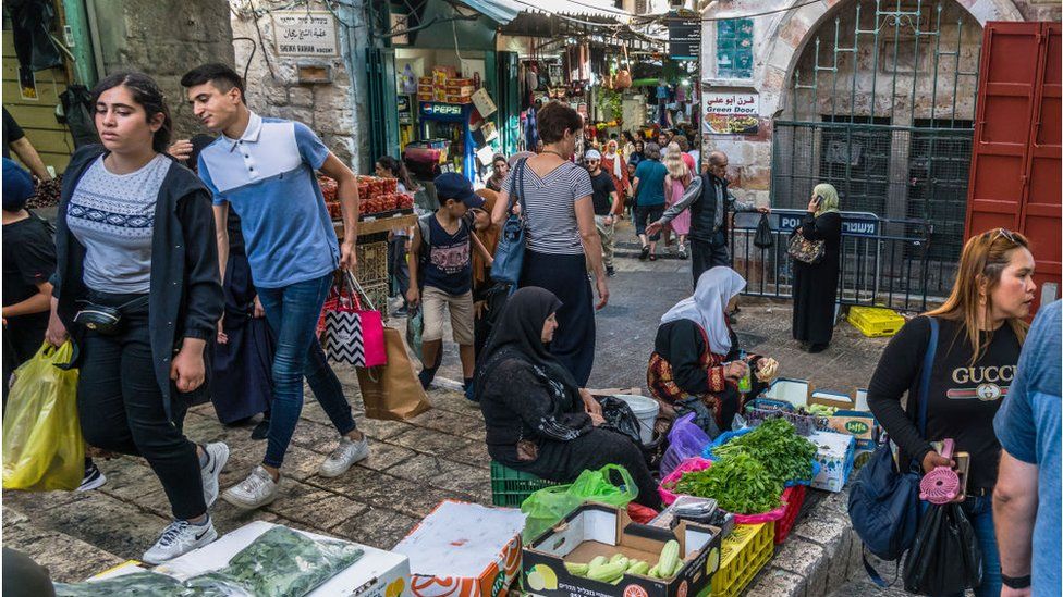 Палестинский рынок внутри Дамасских ворот, Старый город Иерусалима (фото из файла)