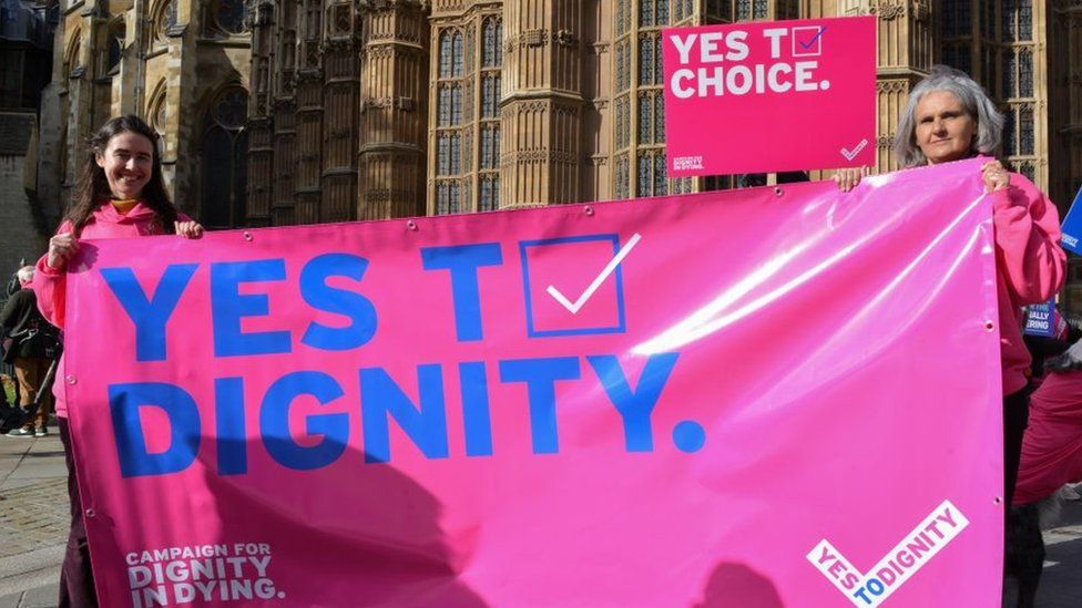 Dignity in Dying campaigners protest outside Westminster in 2022