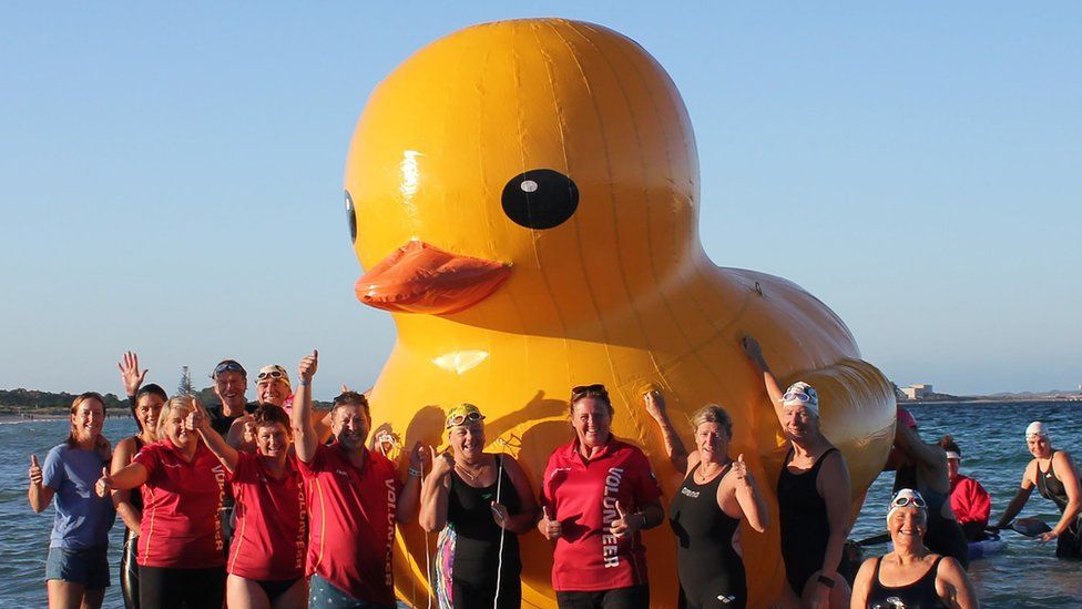 giant rubber duck for pool