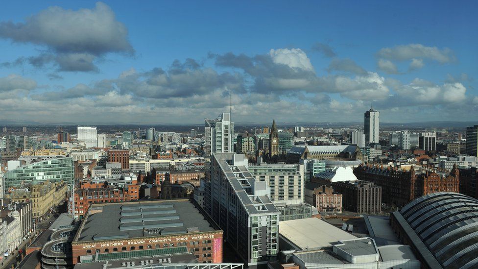 Manchester needs bigger city centre, think tank says - BBC News