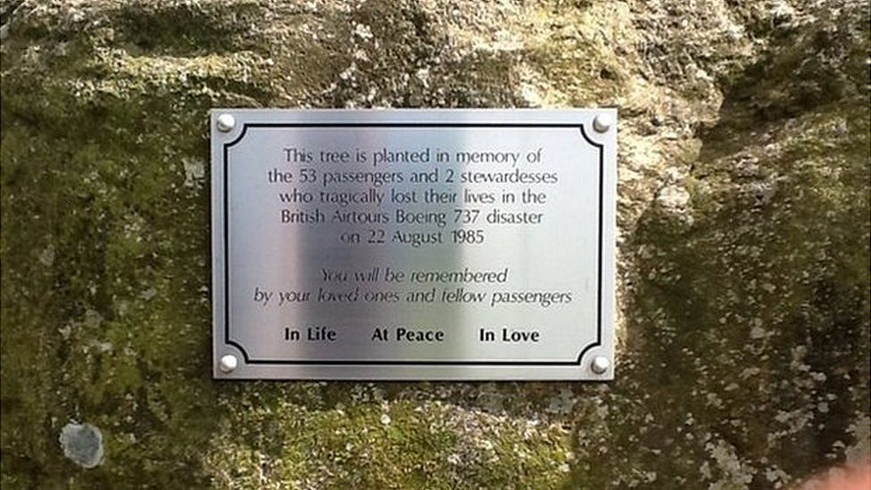 Manchester air disaster plaque