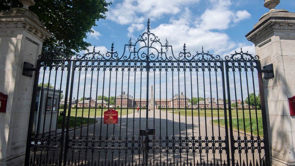 Gates of Royal Chelsea Hospital