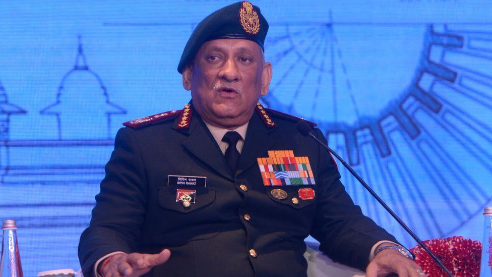 ЯНВАРЬ 2020: начальник штаба обороны (Индия) Бипин Рават выступает на своем заседании в рамках Raisina Dialogue в Нью-Дели.