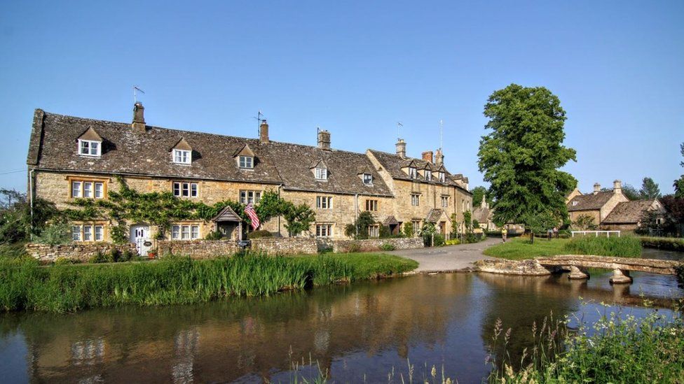 Cotswold and South Northamptonshire councils shelve crosscounty plan