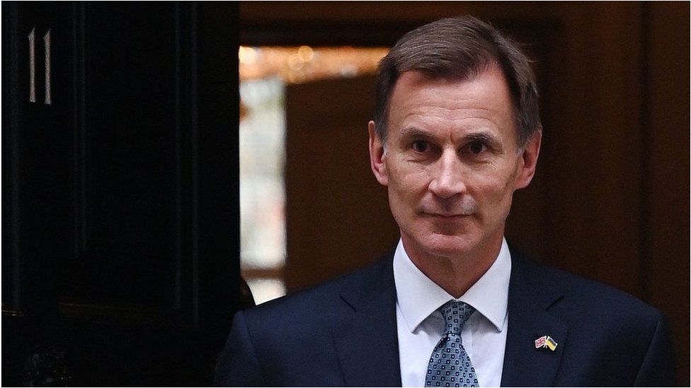 Jeremy Hunt leaving 11 Downing Street for his 2022 Autumn Statement