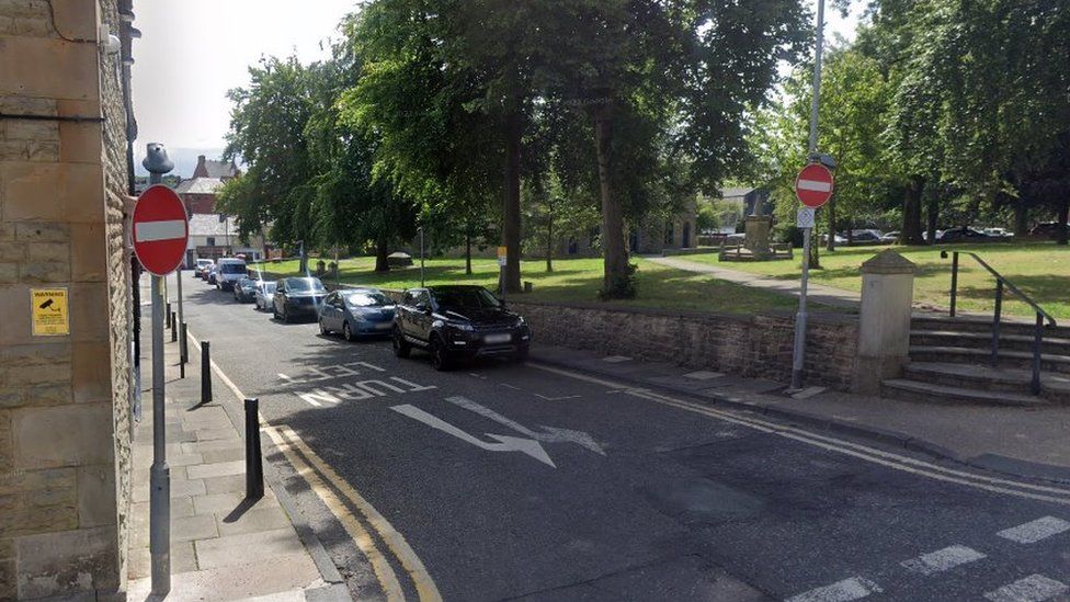 Accrington's 'confusing' oneway system to be reviewed BBC News