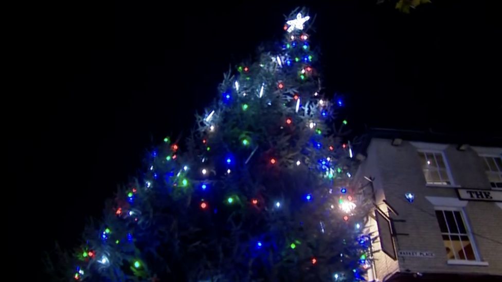 Wonky Haverhill Christmas tree outside a Wetherspoons 'dewonked' BBC