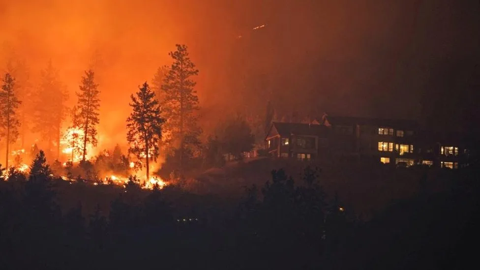 Incendios forestales en Canadá: evacúan 30.000 hogares - Foro USA y Canada