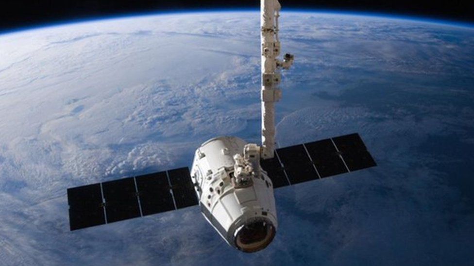 The SpaceX Dragon cargo capsule approaches the International Space Station in 2016