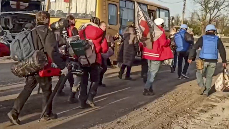 Civilians being evacuated from Azovstal