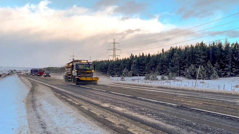 Gritter on the A9