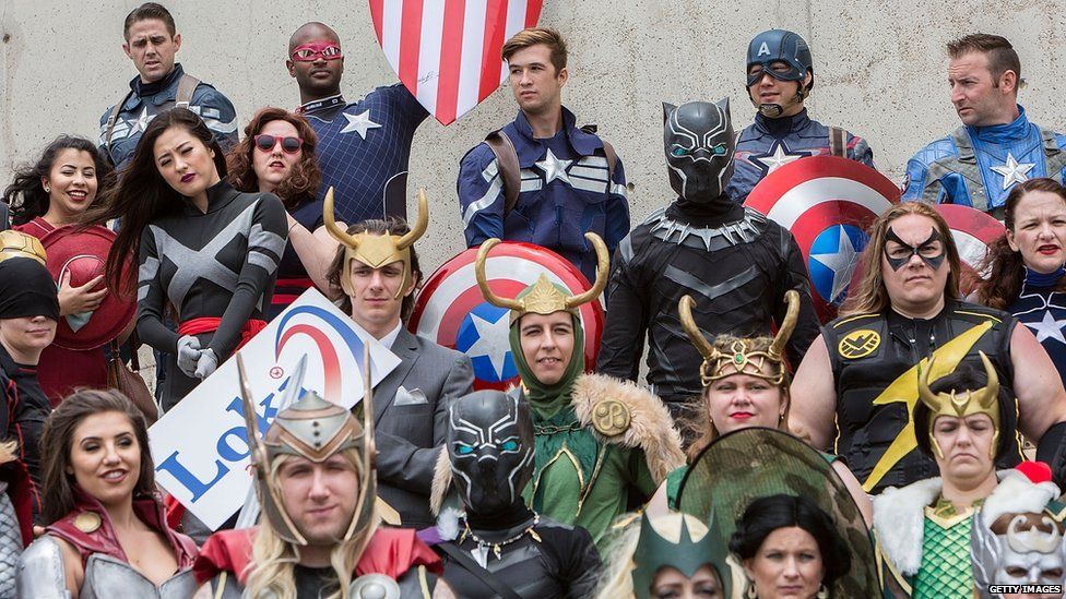Marvel v DC: Superhero rivals battle at Comic-Con - BBC Newsbeat