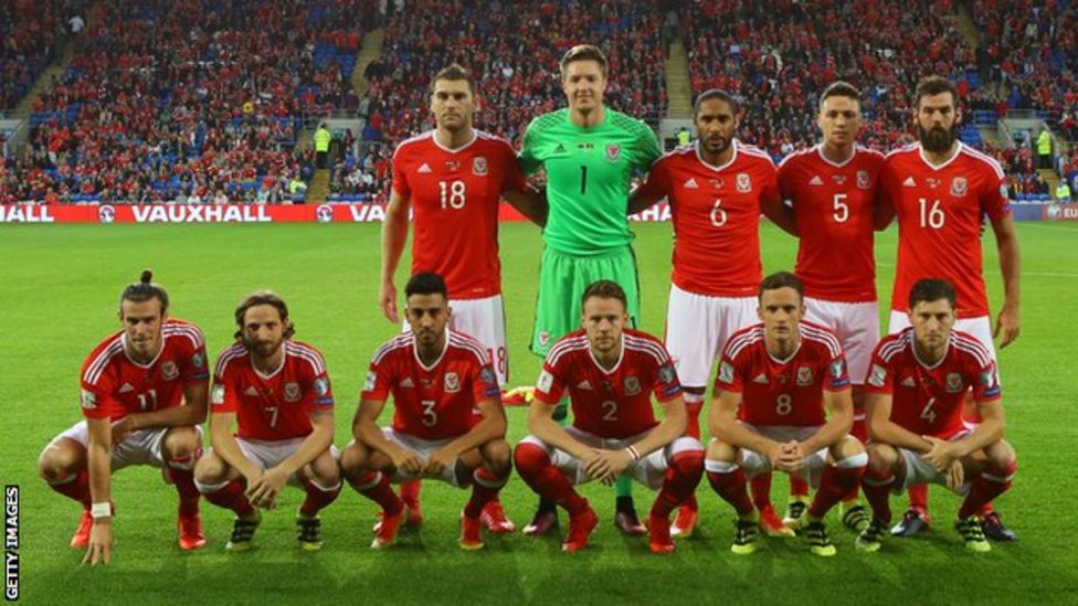 Wales wind-up? There's something strange about their recent team photos ...