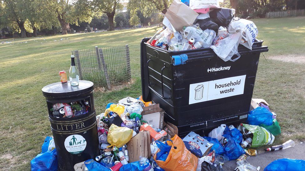 Overflowing litter bins