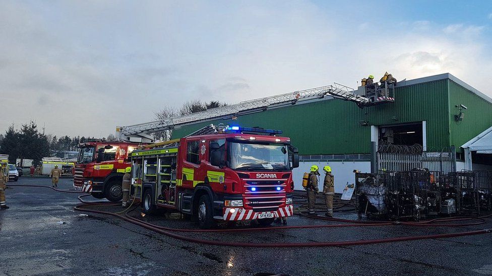 Nithsdale refuse fires show 'marked rise' - BBC News