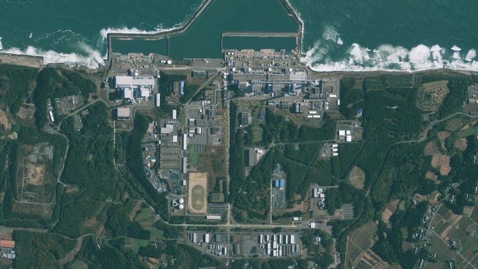 High resolution (file size 103M) satellite image of Fukushima Daiichi Nuclear Power Plant (aka Fukushima I)in Japan taken by the GeoEye-1 satellite on November 15, 2009,