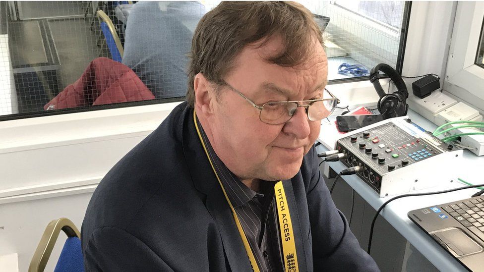 Yorkshire Cricket Voice Dave Callaghan Funeral Held Bbc News
