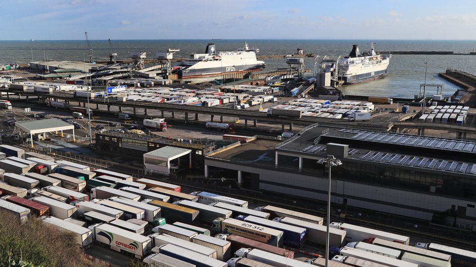 Stock image of traffic jams at port
