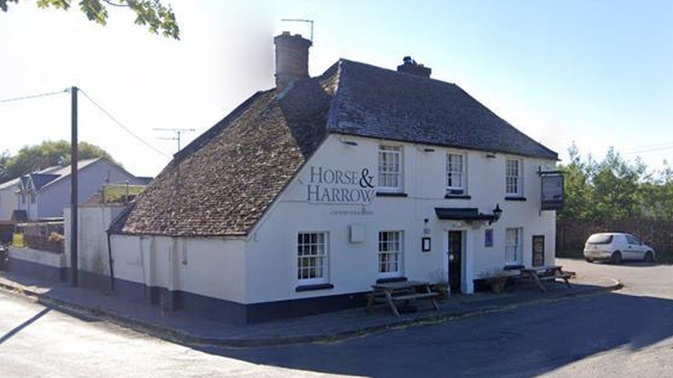 Horse and Harrow pub