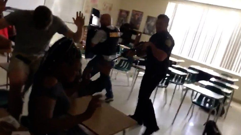 Florida police enters classroom