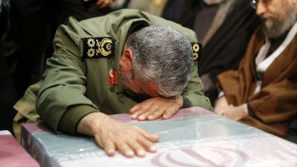 Esmail Ghaani weeps at the funeral Qasem Soleimani