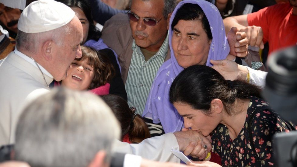 Pope Francis blesses in the Lesbos migrant camp, 16 April