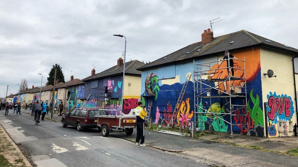 Graffiti on house in Hull