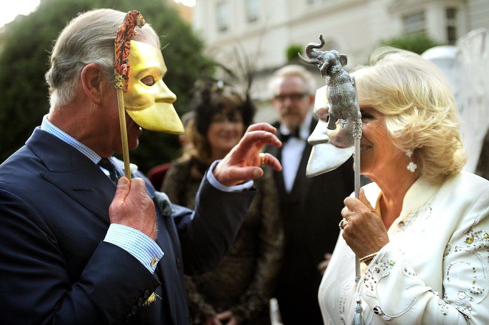 Prince of Wales and Duchess of Cornwall with face masks
