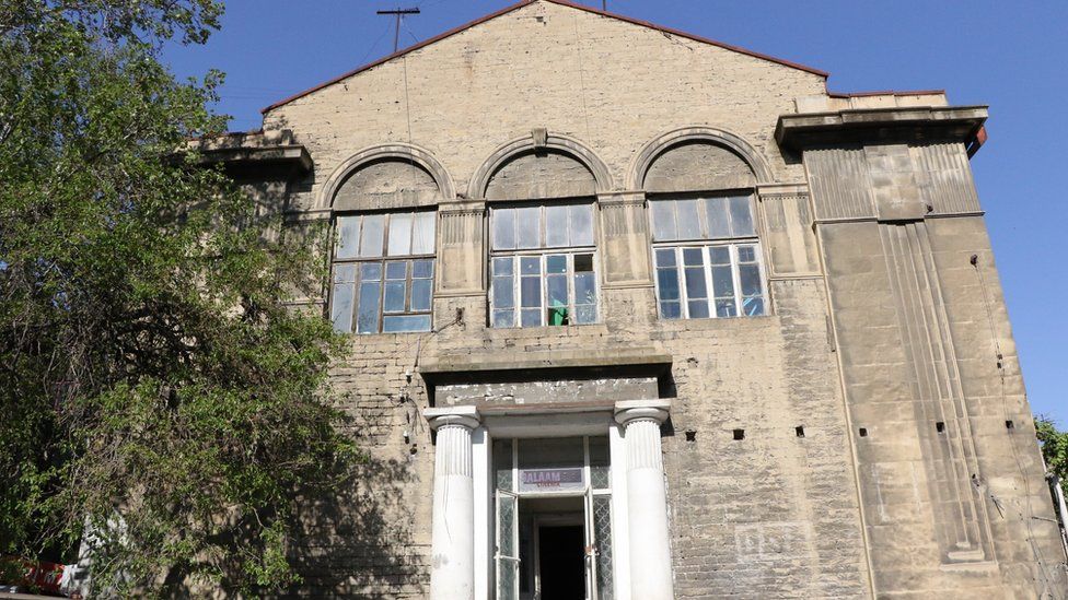 "Molokanların ibadət evi" kimi tanınan binanın kirayəçilərinin çıxarılmasına cəhd edilib