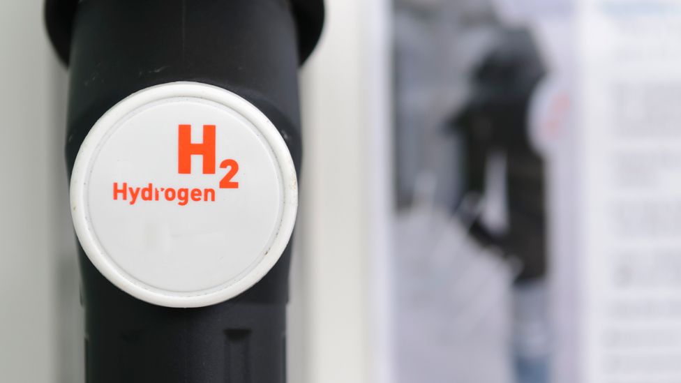 Hydrogen fuel station