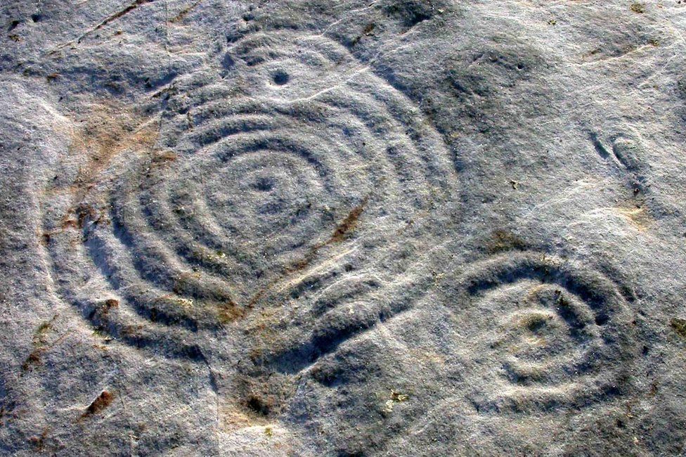 Northumberland ancient rock art protected by modern app - BBC News