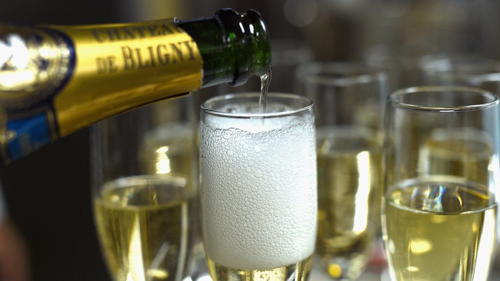 file image of champagne flute