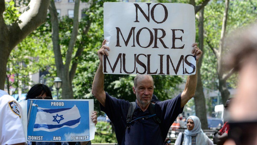 In Pictures Anti Sharia Protests Across America Bbc News