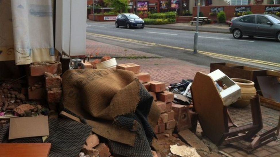 Worcester man charged after car smashed into house - BBC News