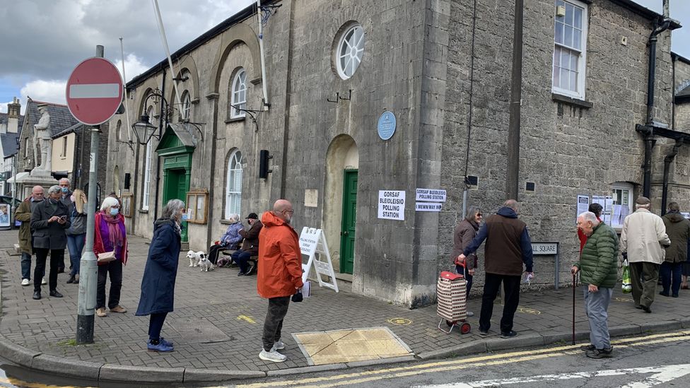 A queue of people waiting to vote in Cowbridge