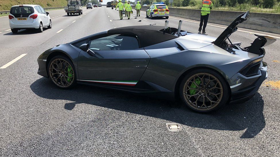 The Lamborghini following the crash