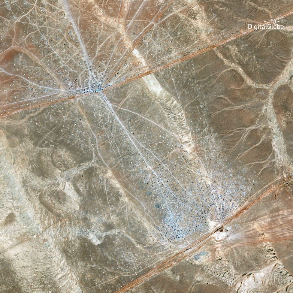 Satellite image provided by DigitalGlobe showing Rukban Syrian refugee encampment on the Jordan-Syria border (23 May 2016)