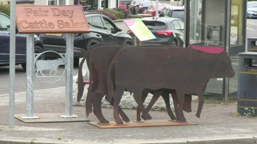 Camlough cow sculptures