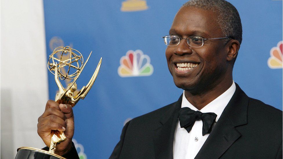 Andre Braugher poses after winning an Emmy for outstanding lead actor in a miniseries or movie for his work on "Thief" during the 58th annual Primetime Emmy Awards at the Shrine Auditorium in Los Angeles August 27, 2006