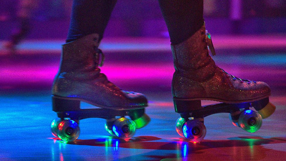 Roller boots