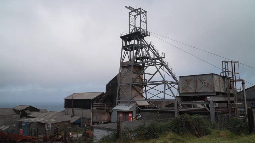 Council signs new lease for unique heritage site in Cornwall - BBC News