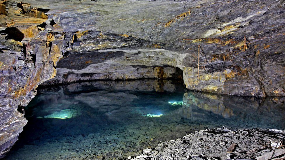 'Magical' Carnglaze caverns for sale BBC News