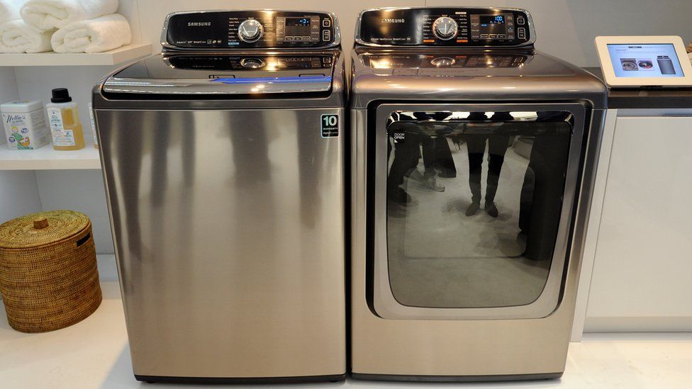 Samsung washing and dryng machines on display at
