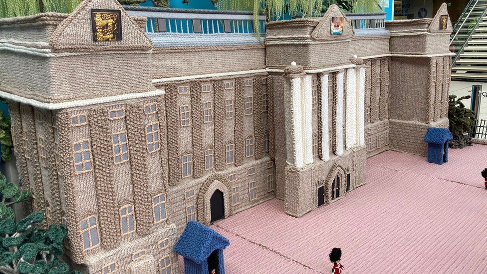 Knitted replica of Buckingham Palace