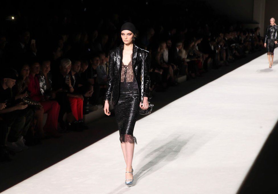 In Pictures: Tom Ford kicks off New York Fashion Week - BBC News