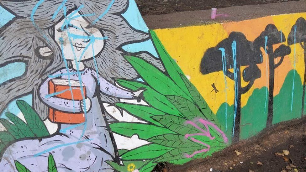 Dudley community 'devastated' after Queen's mural vandalised BBC News