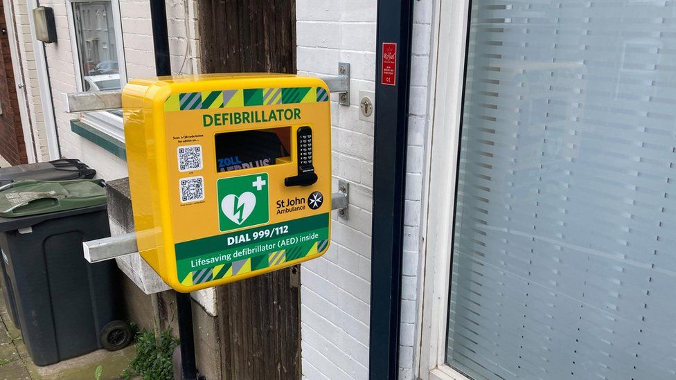 A defibrillator at Kenilworth Road
